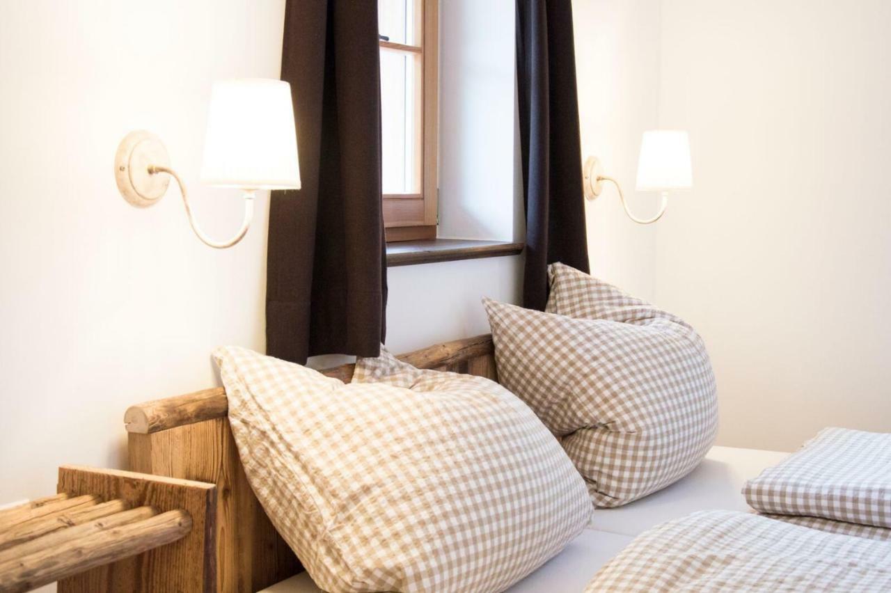 Gesindehaus Villa Diemlern ภายนอก รูปภาพ